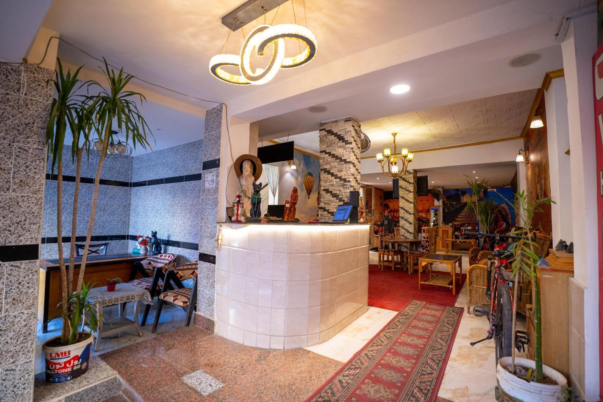 Venus Hotel Luxor 日本人 大歓迎 Exteriör bild