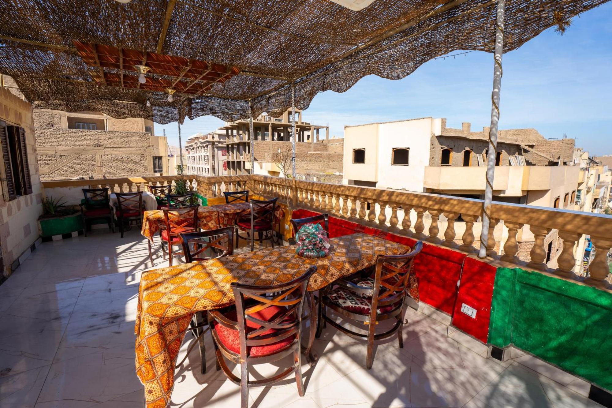 Venus Hotel Luxor 日本人 大歓迎 Exteriör bild