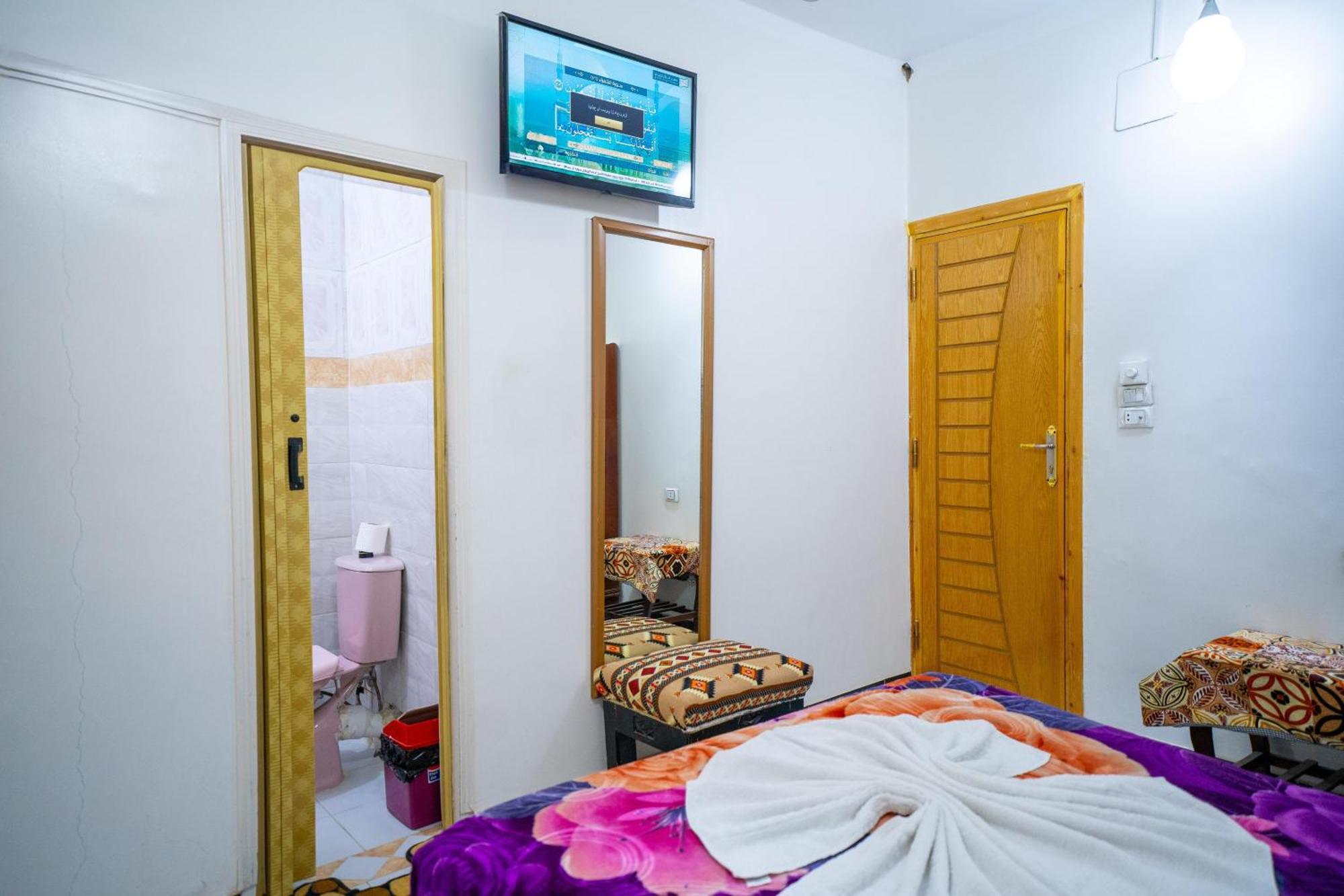 Venus Hotel Luxor 日本人 大歓迎 Exteriör bild