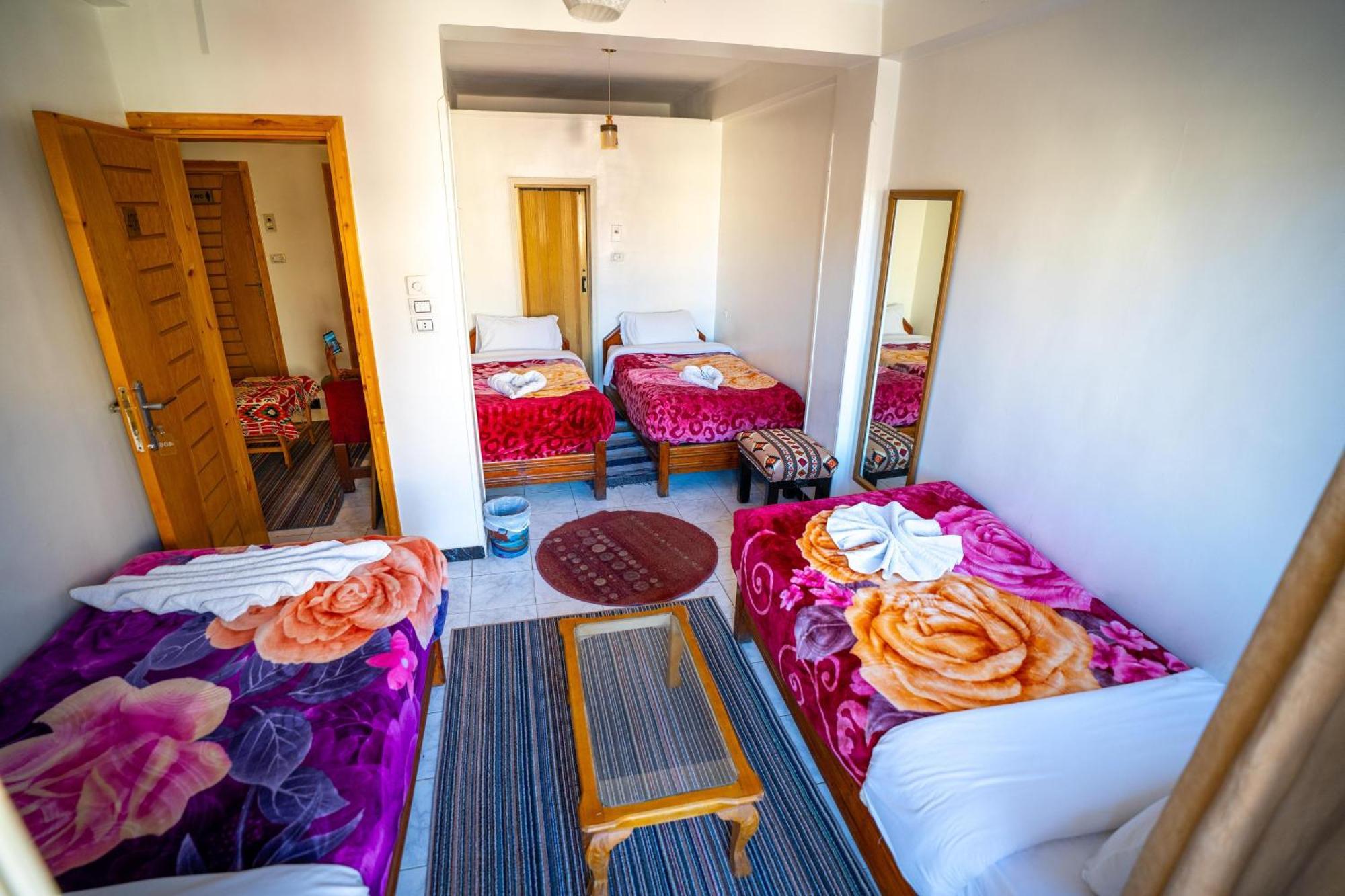 Venus Hotel Luxor 日本人 大歓迎 Exteriör bild