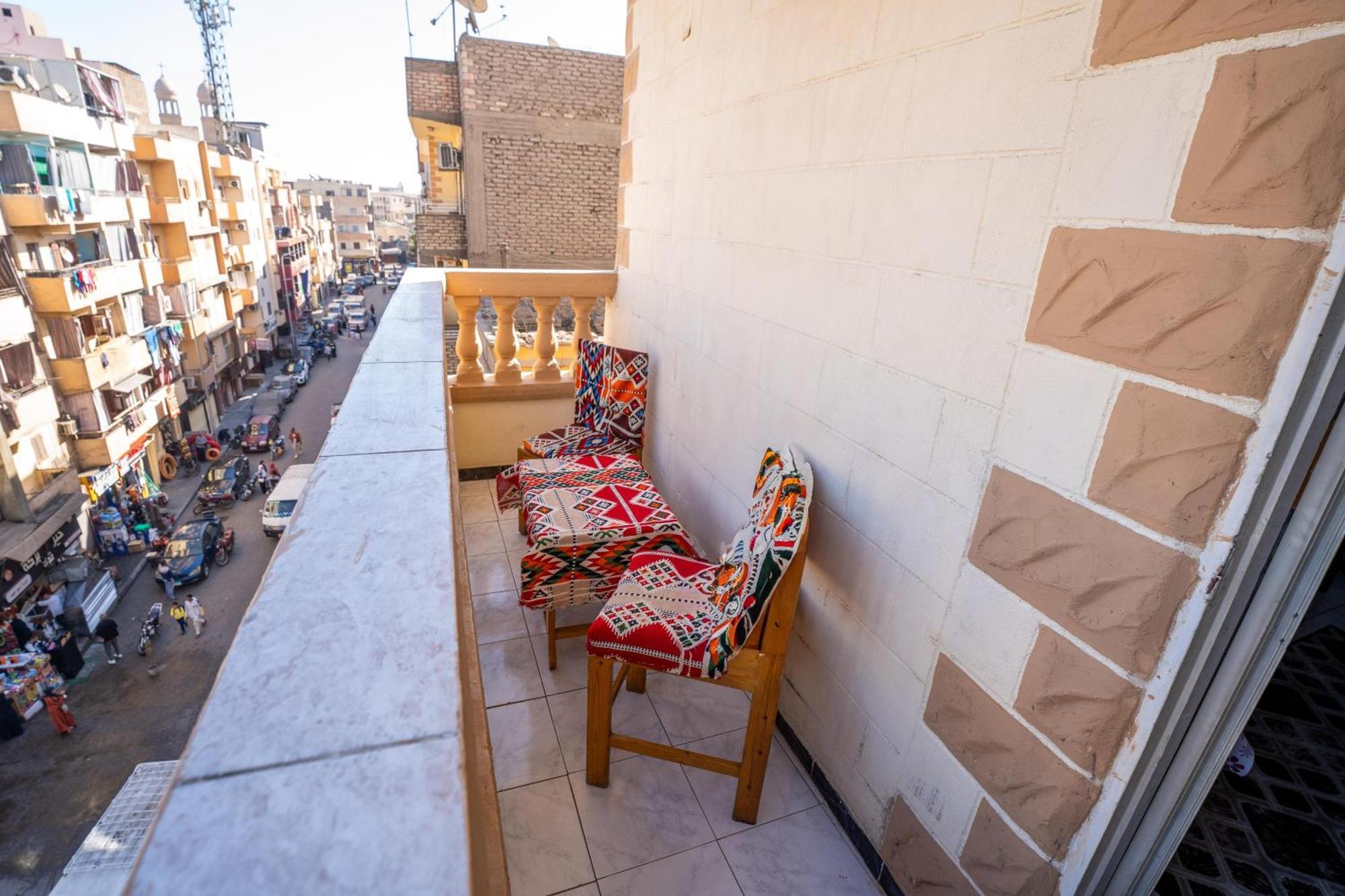 Venus Hotel Luxor 日本人 大歓迎 Exteriör bild